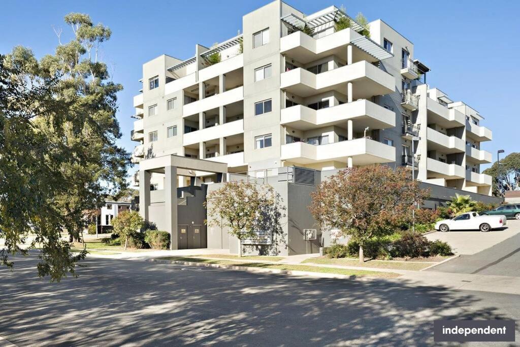 Qbn Cracker: 2Br, 2Ba, 2 Secure B/ Ment Car Parks Queanbeyan Exterior foto